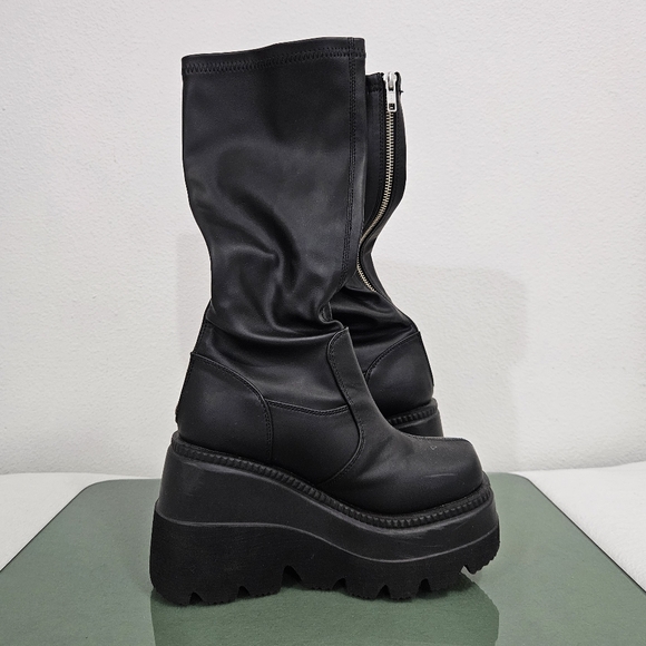 Demonia Shaker-65 Black Str Vegan Leather Platform Knee High Boots Size 7 - Picture 7 of 12